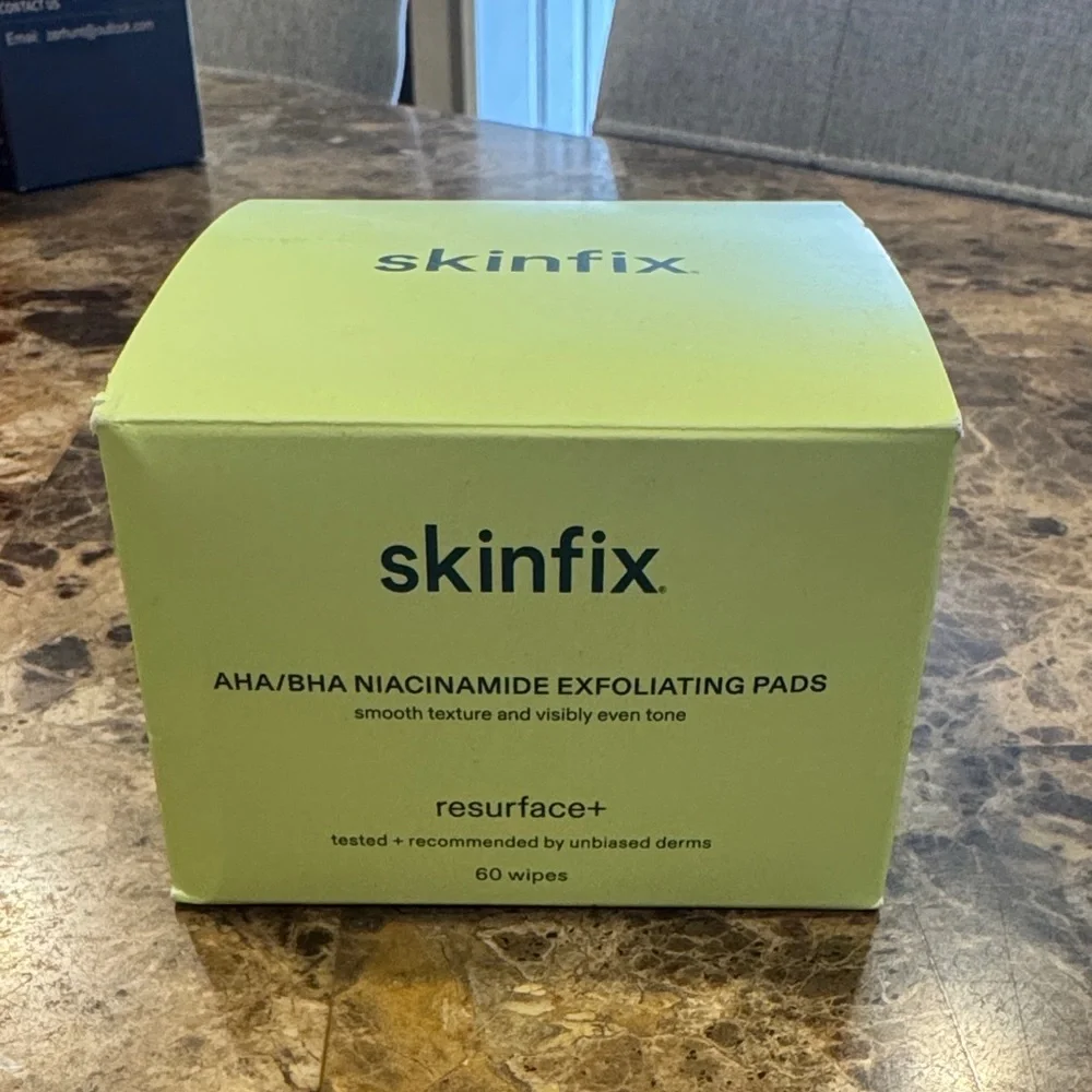 Skinfix AHA/BHA Niacinamide Exfoliating Pads - 60 Head To Toe Wipes New in Box